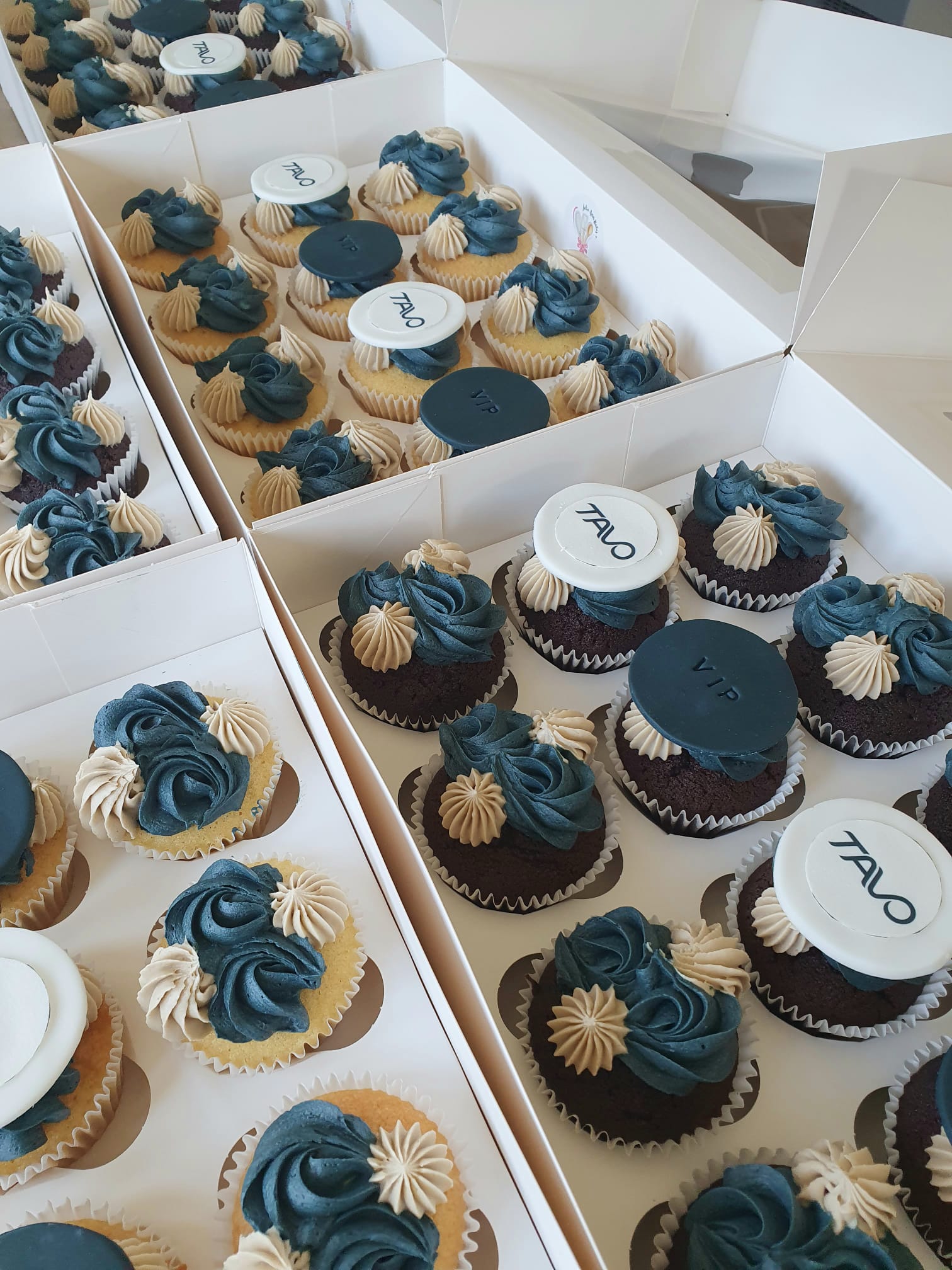 Tavo Corporate Cupcakes