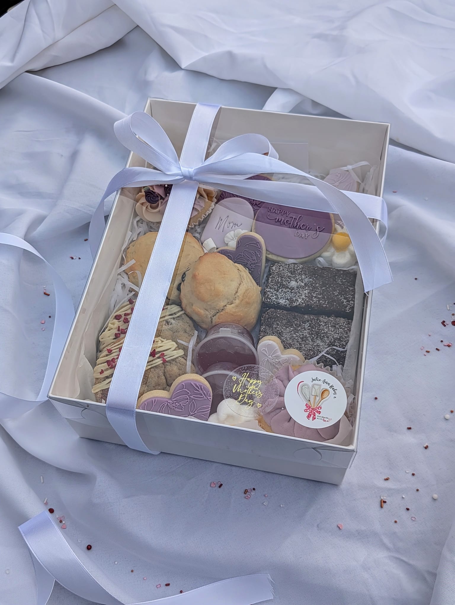 Large Treat Box - view 2